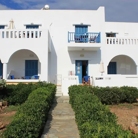 Kouros Village